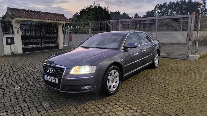 Usado 2009 Audi A8 Sedan | € 7.750 - Imagem 1/4