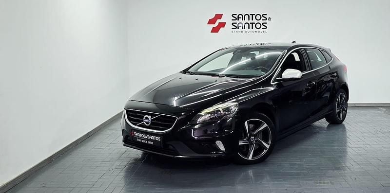 Usado Volvo V40 R-Design 150 HP (110 kW) 2015 Preto Carrinha