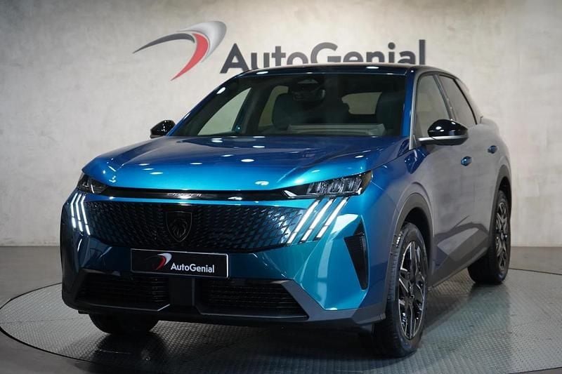 Azul Novo 2025 Peugeot 3008 Allure SUV | € 37.990 - Imagem 1/4