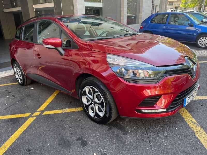 Usado Renault Clio IV 90 HP (66 kW) 2019 Vermelho Carrinha