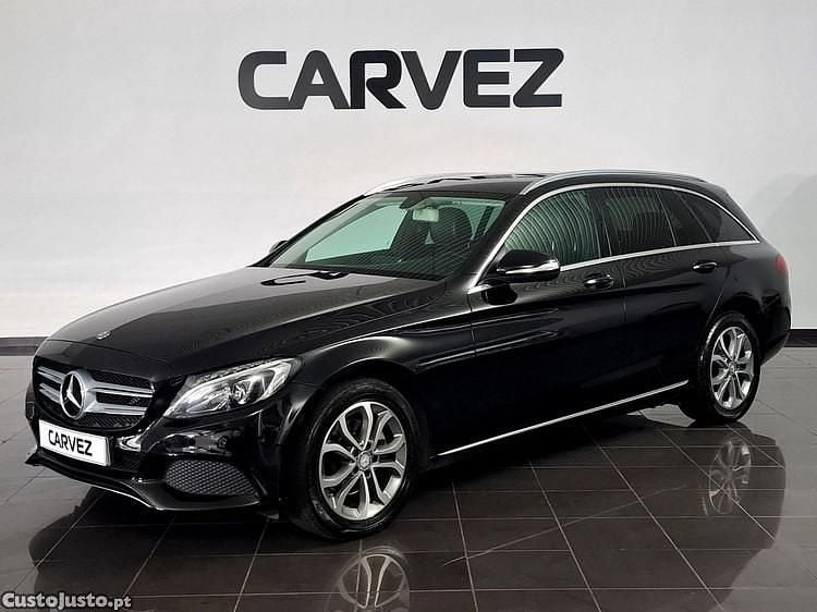 Usado Mercedes C220 Avantgarde 170 HP (125 kW) 2015 Preto Carrinha