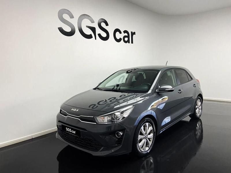 Cinza Usado 2023 Kia Rio | € 15.850 (Bom preço) - Imagem 1/4