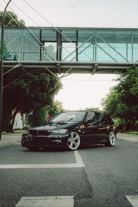 Usado 2008 BMW 320 Sedan | € 11.500 (Preço elevado) - Imagem 1/4