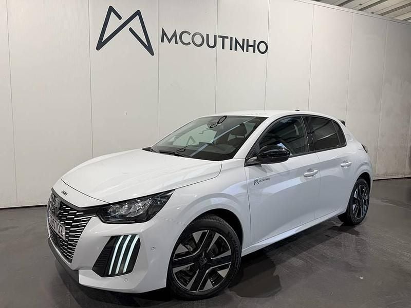 Branco Usado 2026 Peugeot 208 Allure Citadino | € 24.500 (Preço justo) - Imagem 1/4