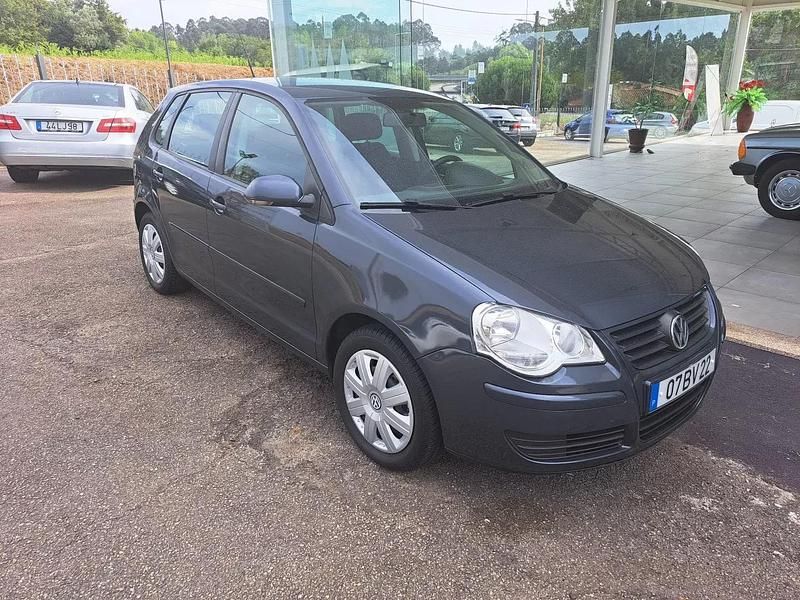 Azul Usado 2006 VW Polo Trendline | € 4.750 (Preço elevado) - Imagem 1/4