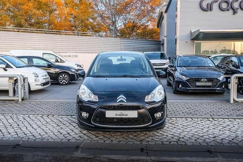 Usado Citroën C3 Attraction 70 HP (51 kW) 2012 Preto Citadino