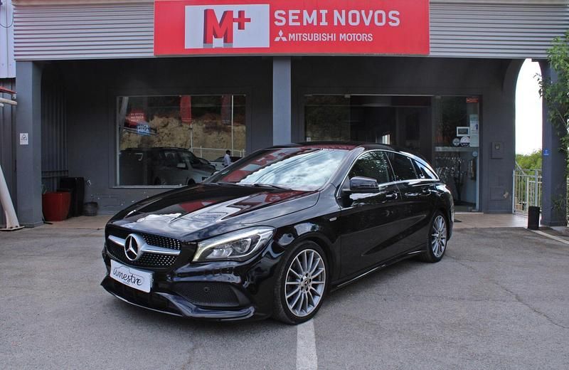 Preto Usado 2019 Mercedes CLA200 Carrinha | € 29.500 - Imagem 1/4