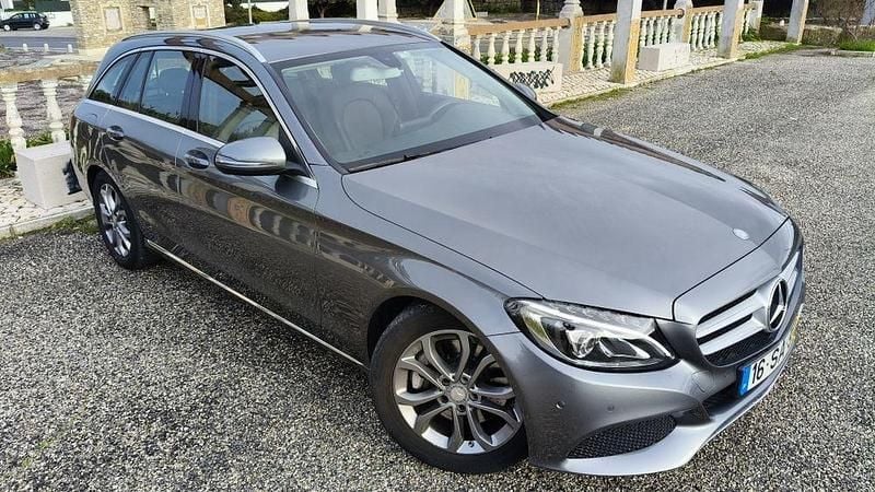 Usado 2016 Mercedes C300e Avantgarde Sedan | € 13.990 - Imagem 1/4