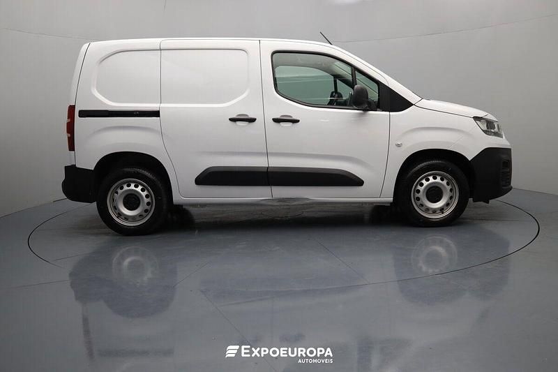 Usado Fiat Doblò 102 HP (75 kW) 2023 Branco Monovolume