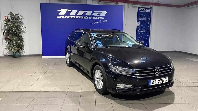 Usado VW Passat 150 HP (110 kW) 2021 Preto Carrinha