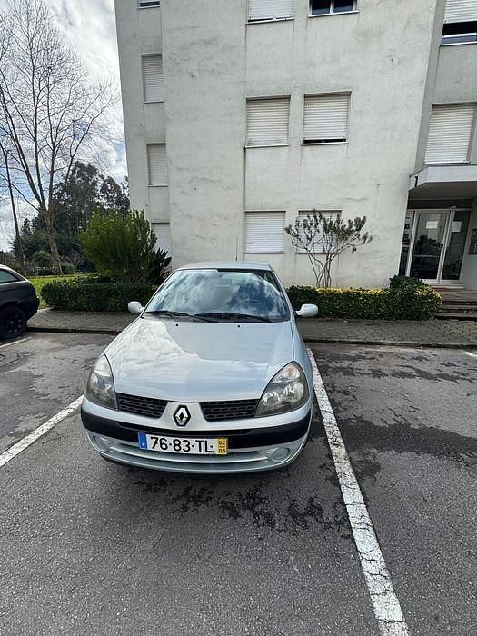 Usado Renault Clio II 2002 Sedan
