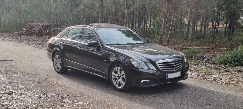 Preto Usado 2009 Mercedes E220 Avantgarde Sedan | € 8.900 - Imagem 1/4