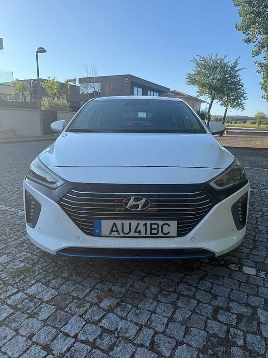 Usado 2017 Hyundai Ioniq Sedan | € 11.850 - Imagem 1/4