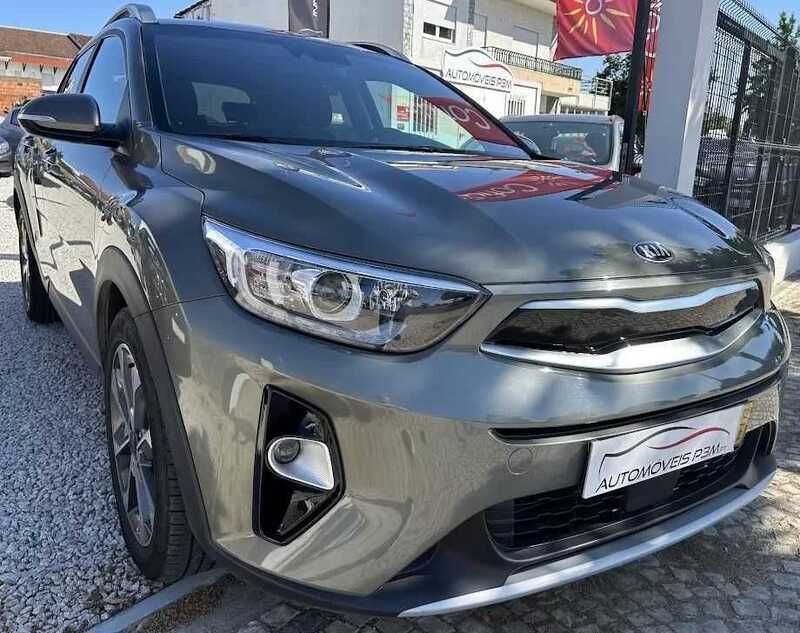 Verde Usado 2025 Kia Stonic SUV | € 17.990 (Bom preço) - Imagem 1/4