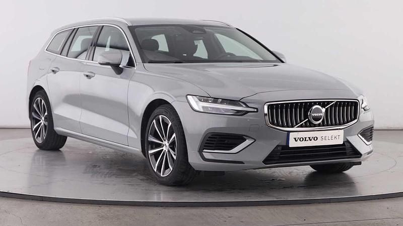 Cinzento Usado 2024 Volvo V60 Carrinha | € 43.900 (Preço justo) - Imagem 1/4