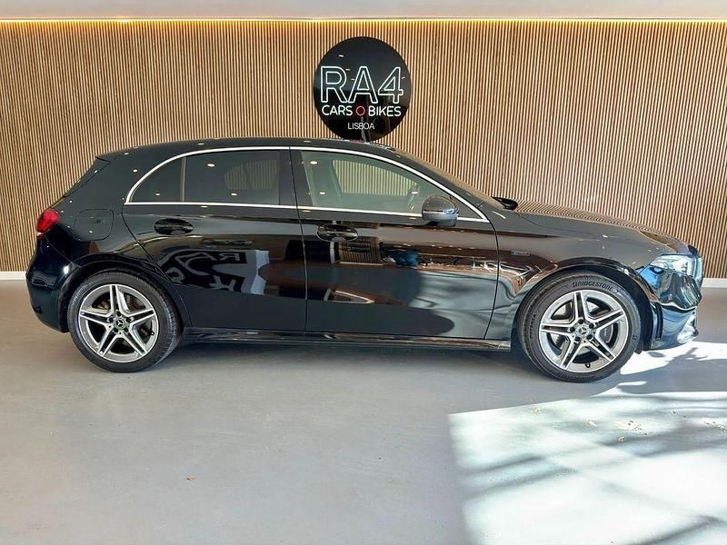 Usado Mercedes A250 Style 218 HP (160 kW) 2020 Preto