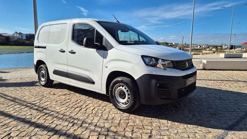 Branco Usado 2021 Peugeot Partner Premium Van | € 14.790 (Bom preço) - Imagem 1/4