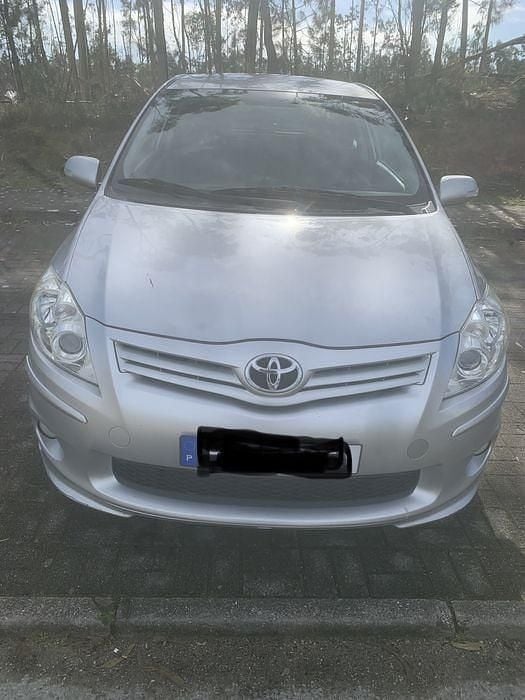 Usado Toyota Auris 90 HP (66 kW) 2010 Citadino