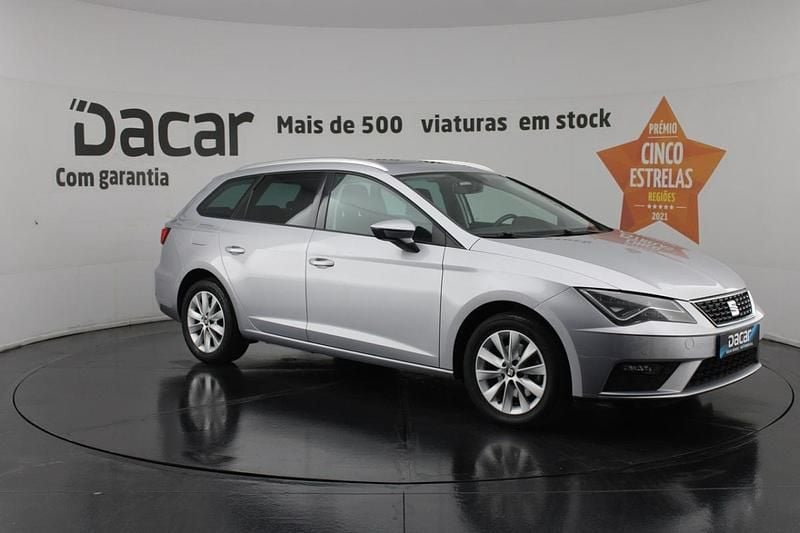 Usado Seat Leon ST 115 HP (84 kW) 2019 Cinzento Carrinha