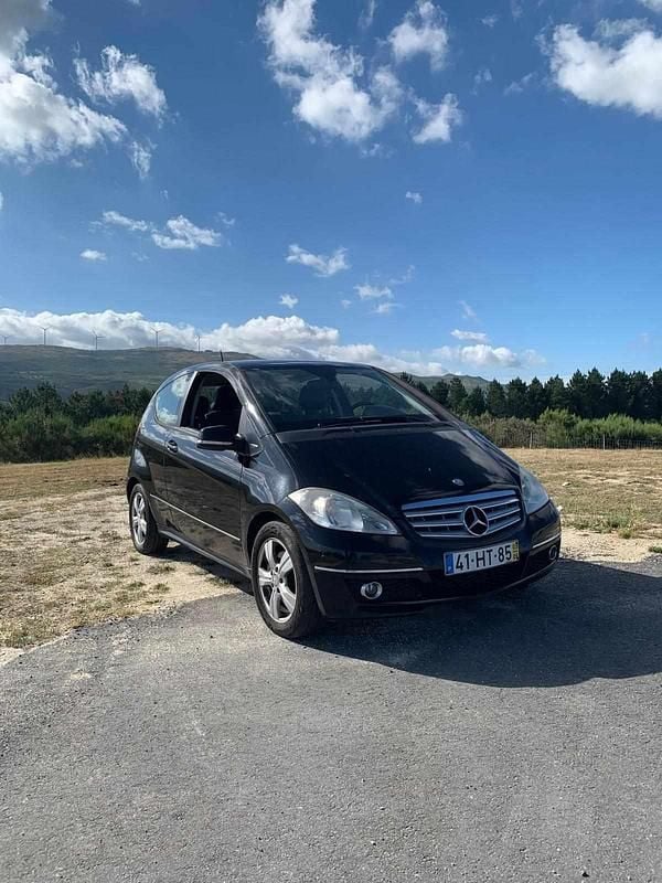 Usado Mercedes A200 140 HP (102 kW) 2009 Preto Citadino