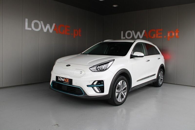 Branco Usado 2021 Kia e-Niro SUV | € 23.200 (Preço justo) - Imagem 1/4
