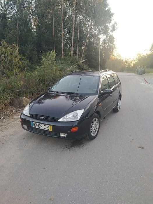 Usado 2000 Ford Focus Sedan | € 1.400 (Preço justo) - Imagem 1/4