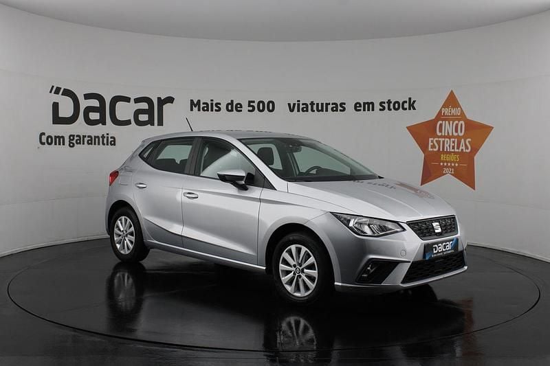 Cinzento Usado 2021 Seat Ibiza Style | € 12.599 (Bom preço) - Imagem 1/4
