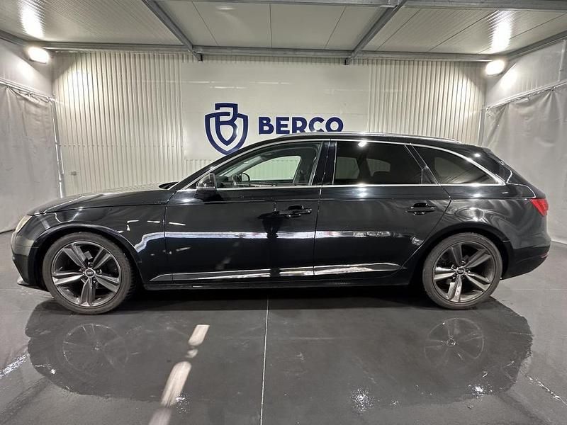 Usado Audi A4 Design 150 HP (110 kW) 2016 Preto Carrinha