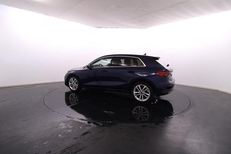 Usado Audi A3 Sportback e-tron 110 HP (80 kW) 2024 Azul Citadino