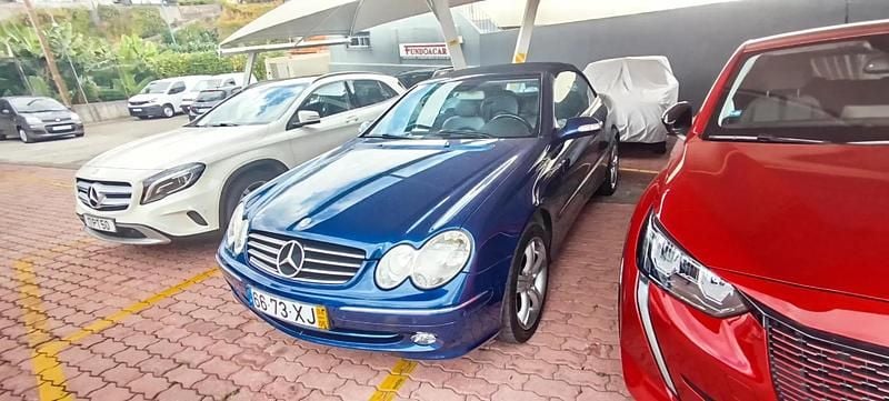 Azul Usado 2004 Mercedes CLK200 Avantgarde Cabrios | € 16.000 (Caro) - Imagem 1/4