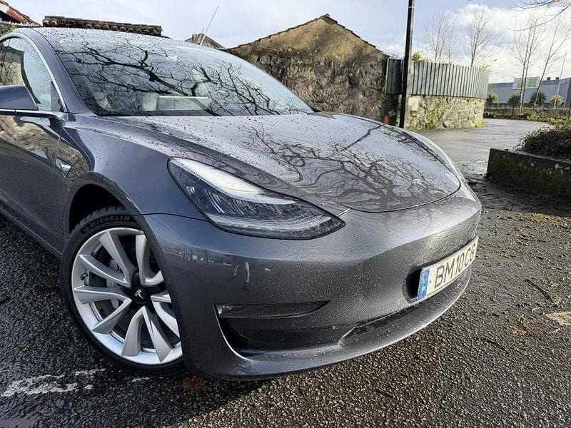 Usado Tesla Model 3 350 kW (476 HP) 2019 Cinzento Sedan