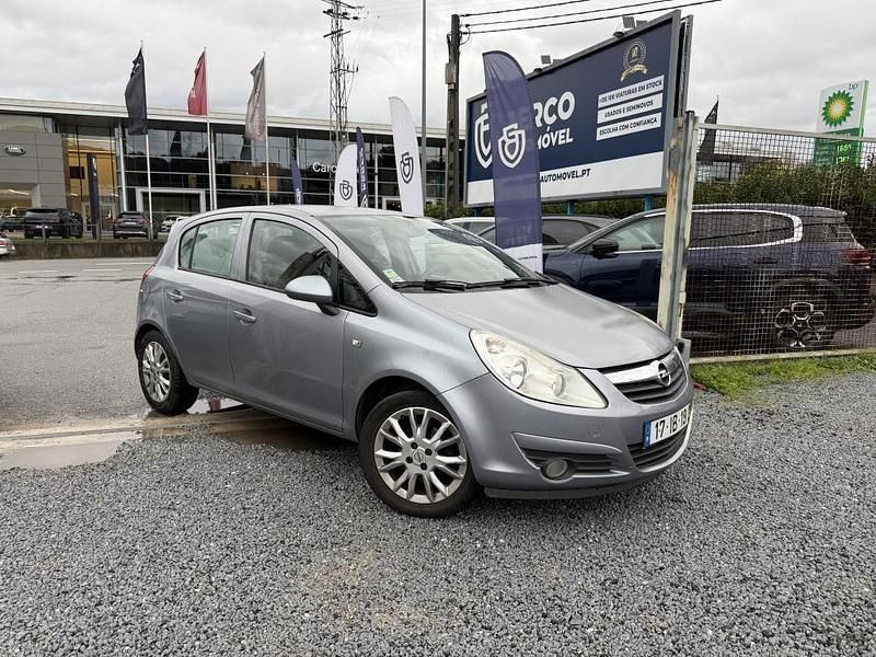 Cinza Usado 2008 Opel Corsa Enjoy | € 4.990 (Preço justo) - Imagem 1/4