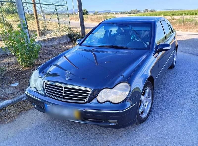Preto Usado 2001 Mercedes C200 | € 6.250 (Super Preço) - Imagem 1/4