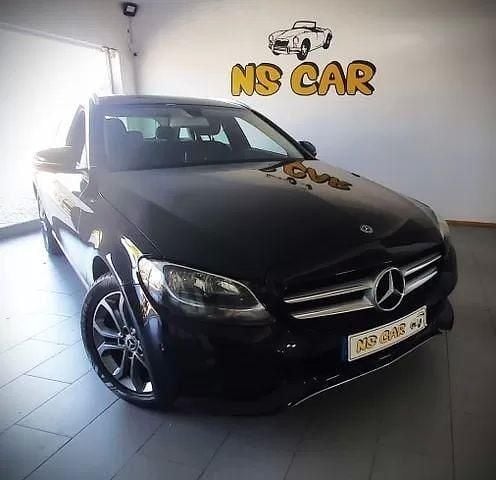 Preto Usado 2017 Mercedes C180 Avantgarde Citadino | € 16.750 (Preço justo) - Imagem 1/4