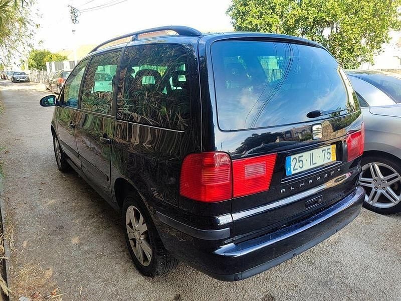 Usado Seat Alhambra Reference 140 HP (102 kW) 2009 Monovolume