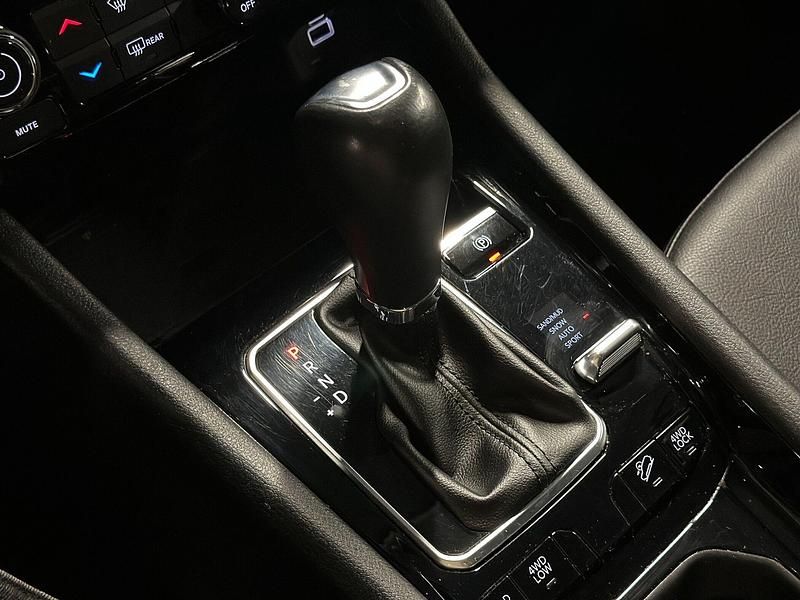 Usado Jeep Compass 190 HP (139 kW) 2023 Preto SUV