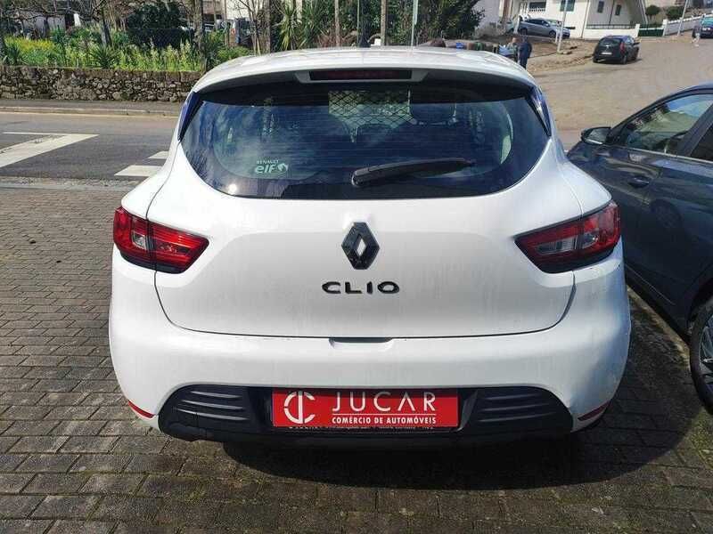 Usado Renault Clio IV Zen 90 HP (66 kW) 2018 Branco