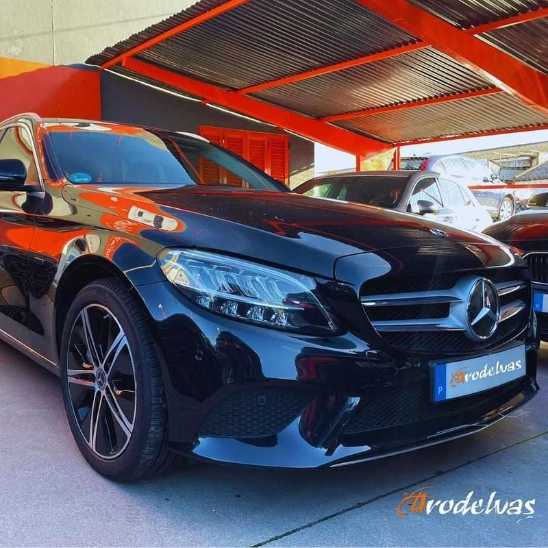 Usado Mercedes C300 306 HP (225 kW) 2020 Preto