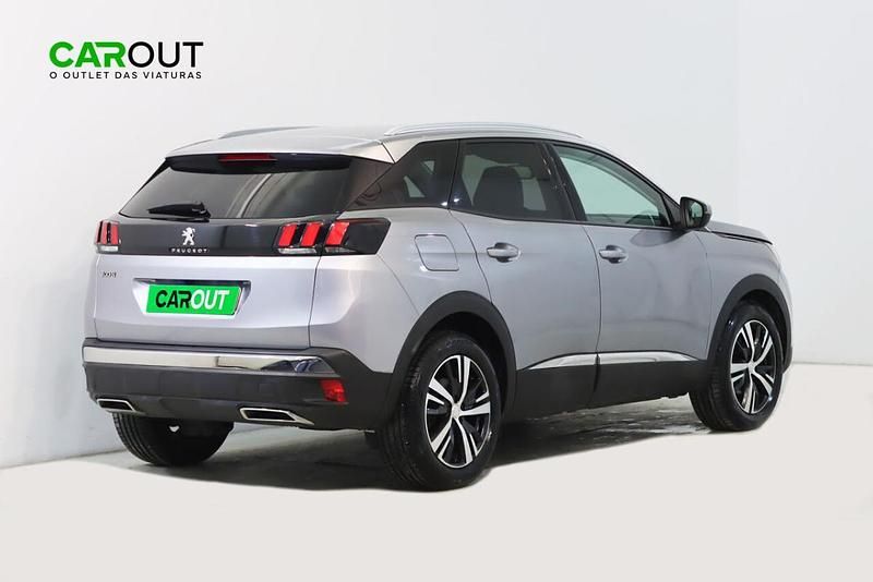 Usado Peugeot 3008 130 HP (95 kW) 2019 Cinzento SUV