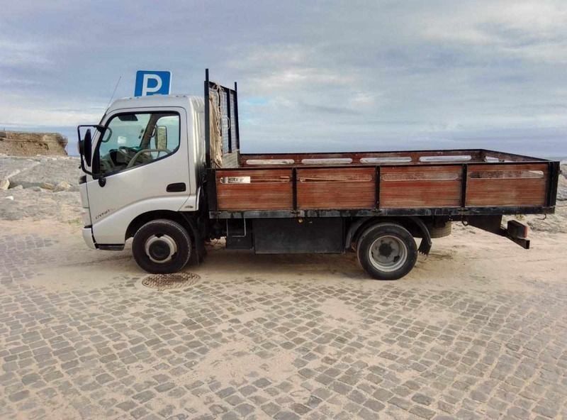 Cinzento Usado 2007 Toyota Dyna Pickup | € 15.000 - Imagem 1/4