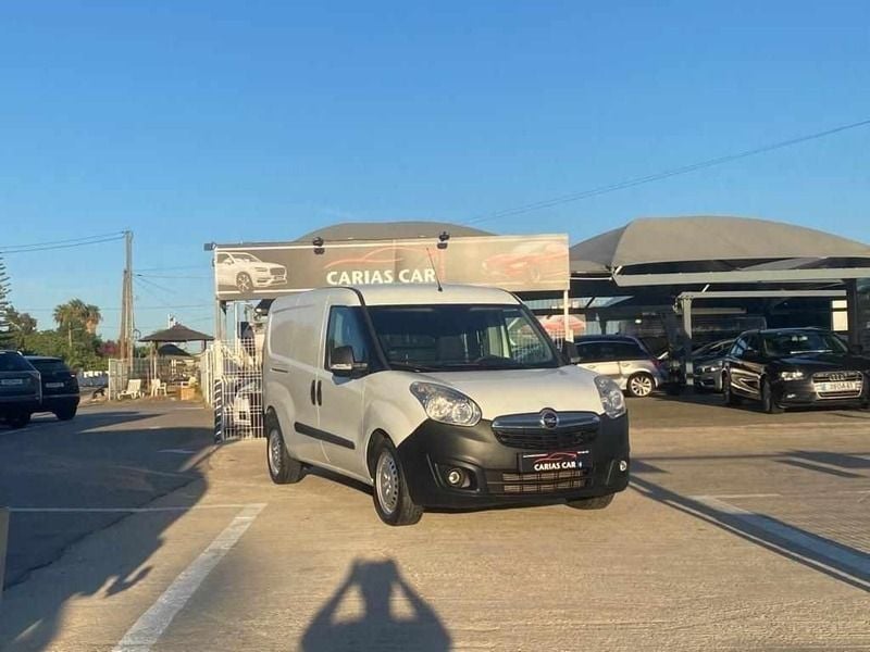 Usado Opel Combo 105 HP (77 kW) 2015 Branco Monovolume