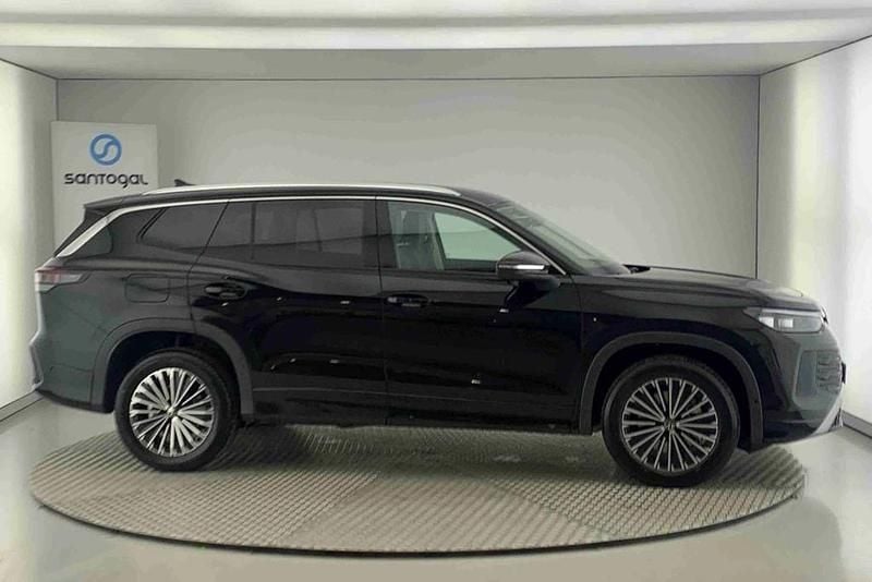 Preto Novo 2025 VW Tayron SUV | € 46.990 - Imagem 1/4