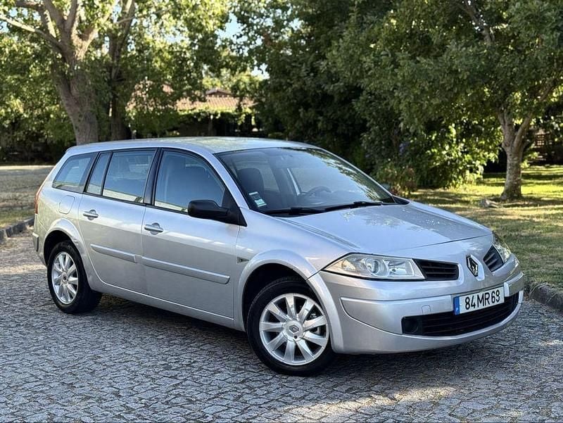 Usado 2007 Renault Mégane II Extreme Sedan | € 2.350 (Super Preço) - Imagem 1/4