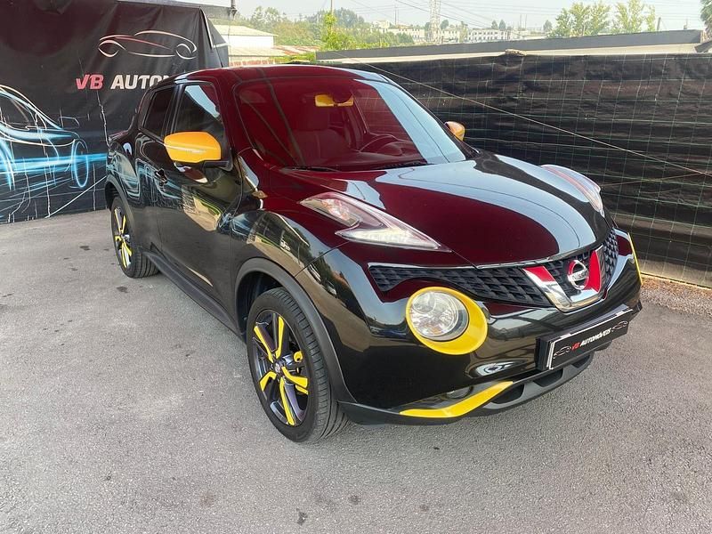 Preto Usado 2015 Nissan Juke Tekna SUV | € 15.900 (Caro) - Imagem 1/4