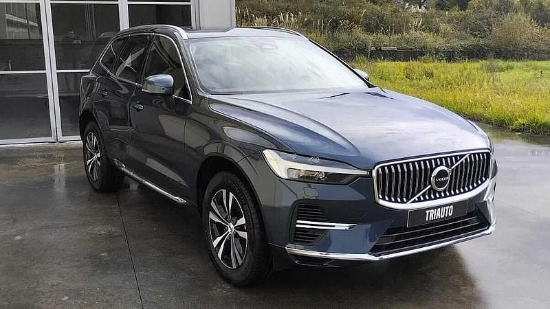 Azul Usado 2024 Volvo XC60 Core SUV | € 49.800 (Bom preço) - Imagem 1/4