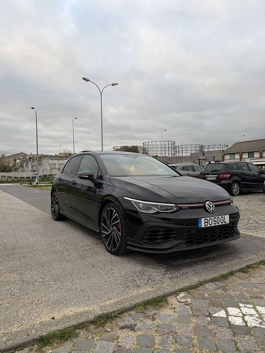 Usado VW Golf VIII GTI Clubsport 300 HP (220 kW) 2022 Sedan