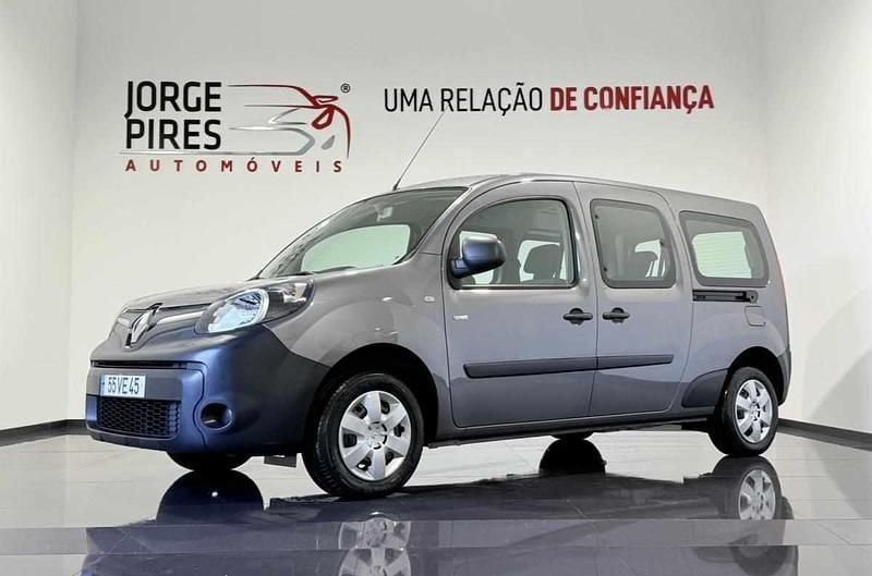 Cinzento Usado 2018 Renault Kangoo Carrinha | € 19.990 - Imagem 1/4