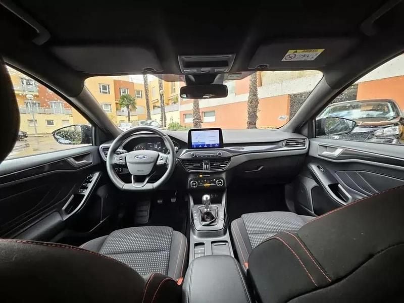 Usado Ford Focus ST-Line X 125 HP (91 kW) 2021 Preto Carrinha