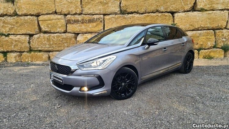 Cinza Usado 2018 DS Automobiles DS5 Be Chic Citadino | € 17.400 (Preço justo) - Imagem 1/1