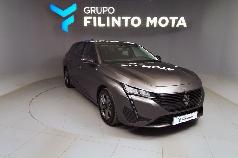 Cinzento Usado 2023 Peugeot 308 Active Carrinha | € 20.490 (Preço justo) - Imagem 1/1